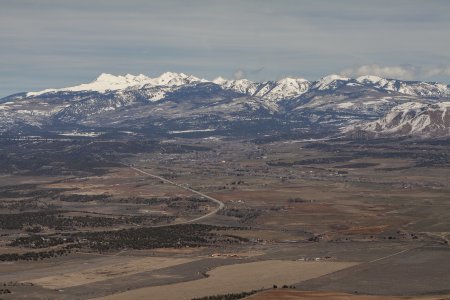 Uitzicht op de Ute Mountains, over deze bergketen zijn we hier gekomen
